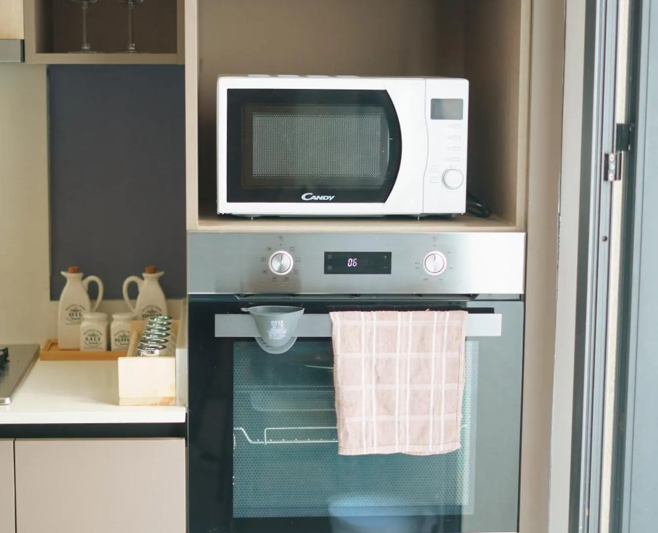 Emplacement Central Lumineux & Chic Pres De Station Tramway Kfc Et Carrefour Abdelmoumen Et 2 Mars Casablanca Appartement