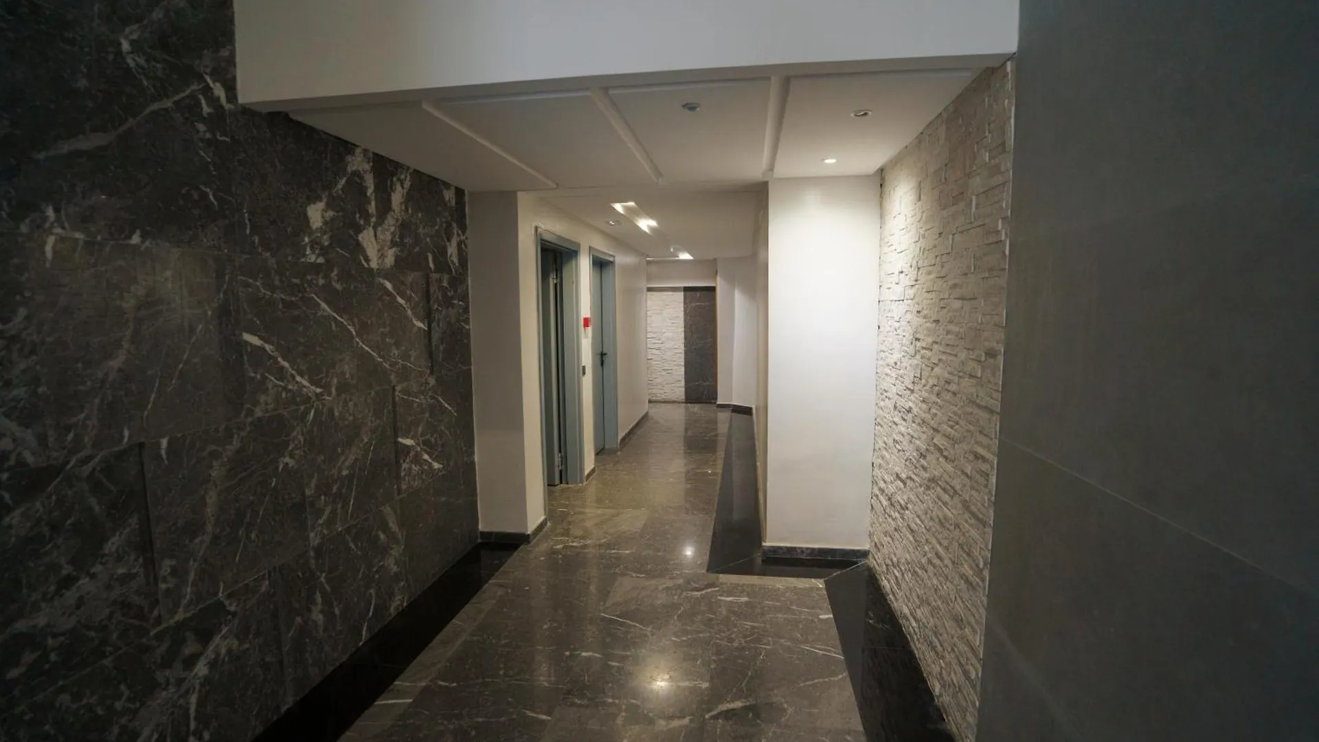 Appartement Emplacement Central Lumineux & Chic Pres De Station Tramway Kfc Et Carrefour Abdelmoumen Et 2 Mars Casablanca