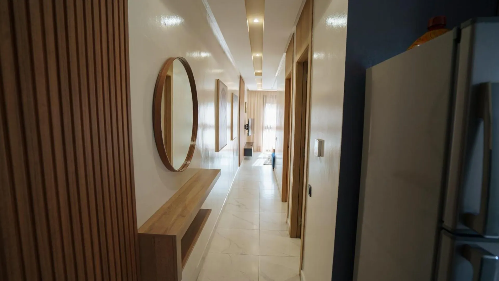 Emplacement Central Lumineux & Chic Pres De Station Tramway Kfc Et Carrefour Abdelmoumen Et 2 Mars Casablanca Appartement