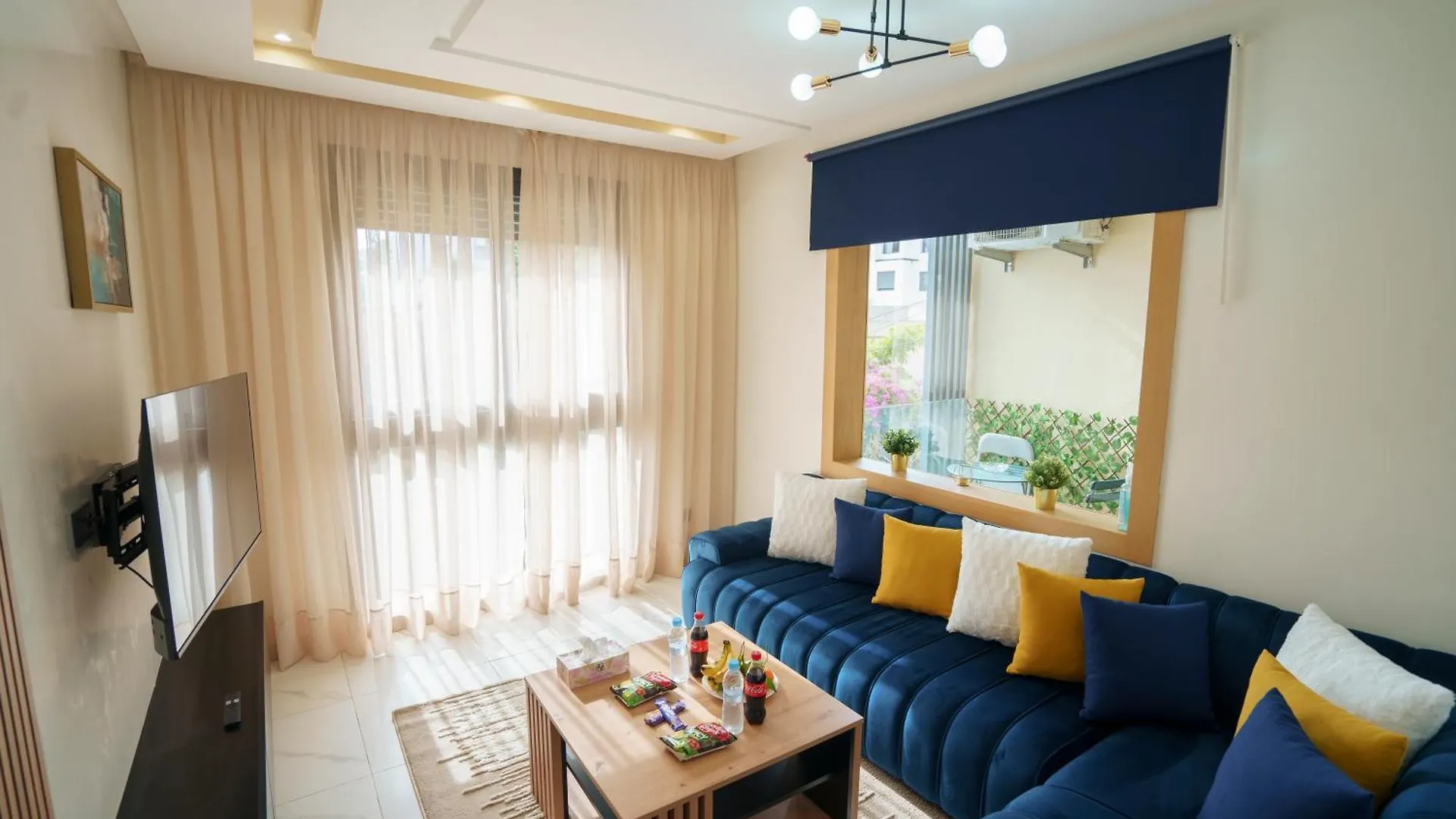 Appartement Emplacement Central Lumineux & Chic Pres De Station Tramway Kfc Et Carrefour Abdelmoumen Et 2 Mars Casablanca Maroc
