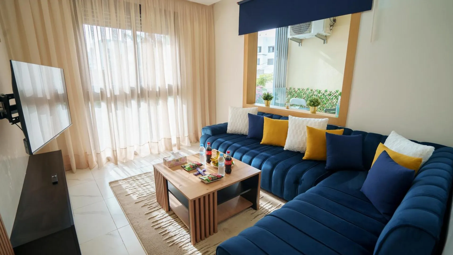 Appartement Emplacement Central Lumineux & Chic Pres De Station Tramway Kfc Et Carrefour Abdelmoumen Et 2 Mars Casablanca