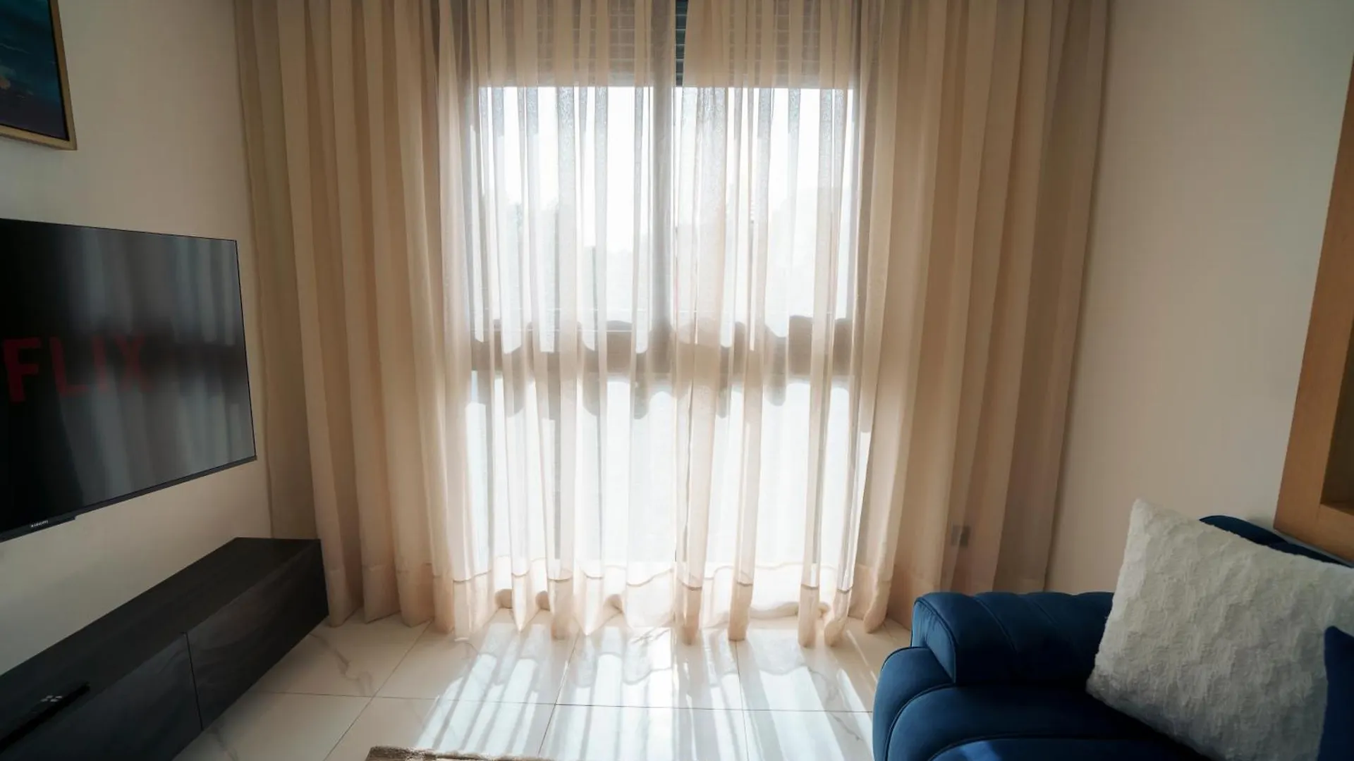 Appartement Emplacement Central Lumineux & Chic Pres De Station Tramway Kfc Et Carrefour Abdelmoumen Et 2 Mars Casablanca