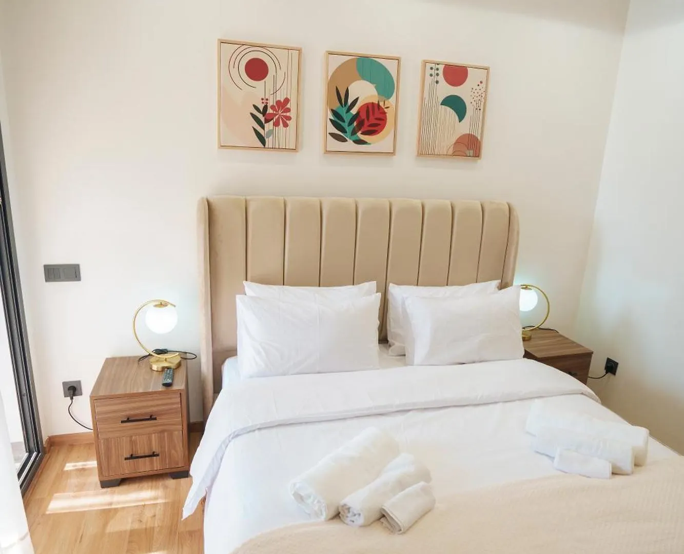 Appartement Emplacement Central Lumineux & Chic Pres De Station Tramway Kfc Et Carrefour Abdelmoumen Et 2 Mars Casablanca Maroc